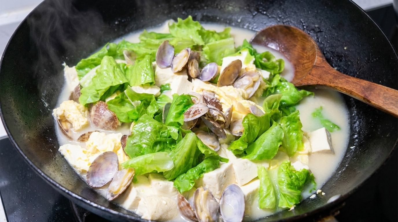 青島風あさりと豆腐の煮込み