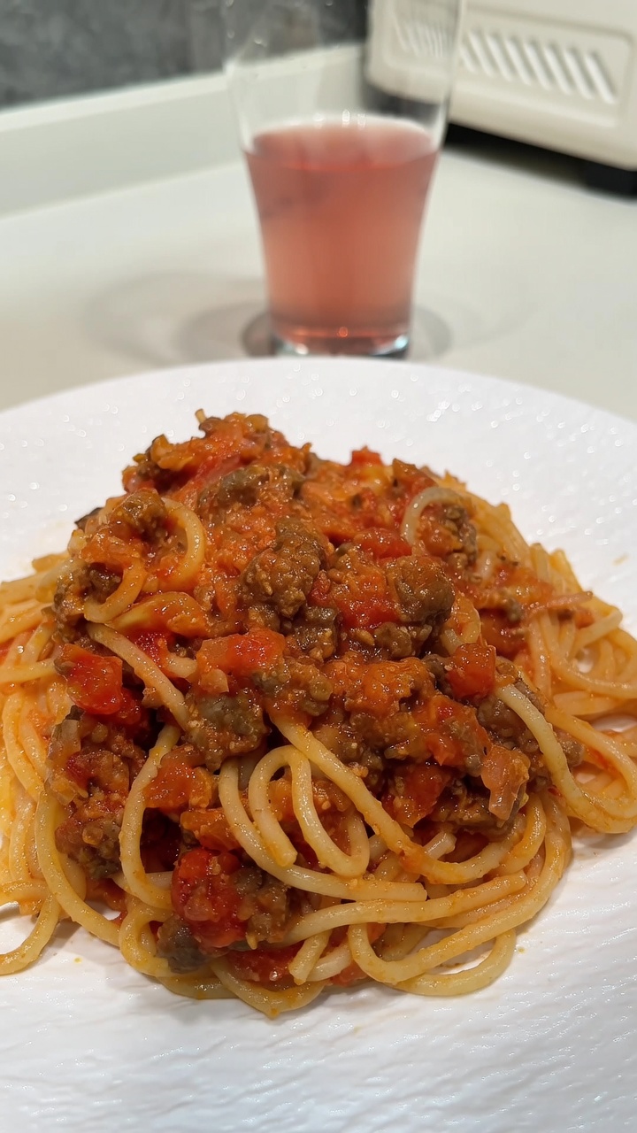 簡単トマトミートソーススパゲッティ