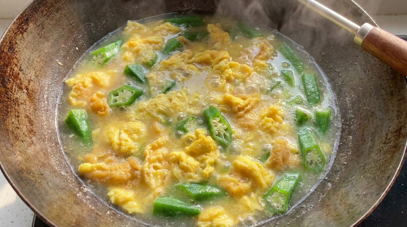 オクラとふんわり卵の中華風スープ